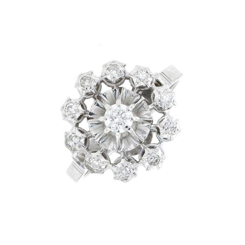 Acheter Bague vintage diamants 0.18 carat or blanc 4.56g Comme neuf - 1050,00 € Bague vintage diamants 0.18 carat or blanc 4.56g Comme neuf - reconditionné disponible sur Gemme Les Bijoux